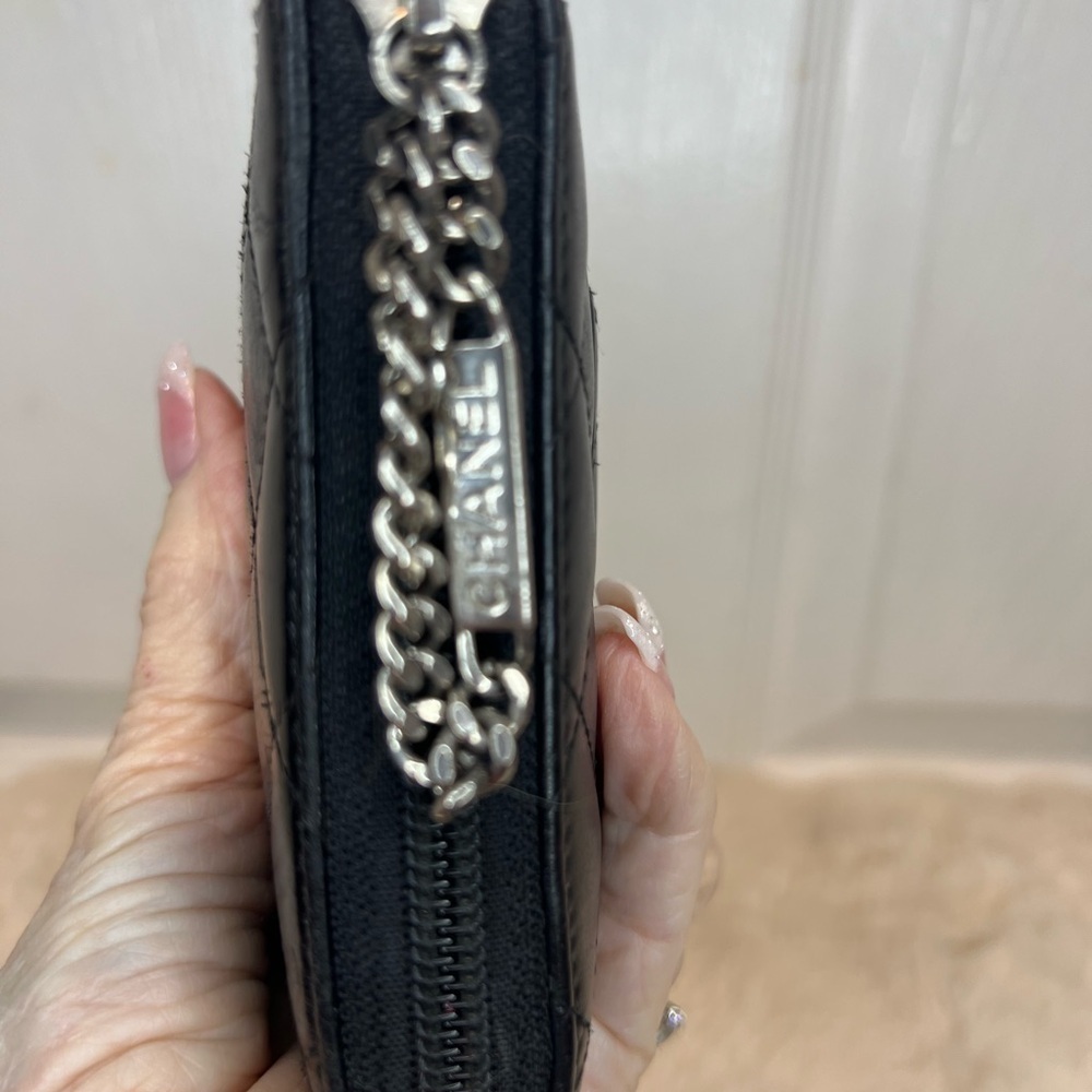 ❤️CHANEL BLACK QUILTED LEATHER LIGNE CAMBON YEN WALLET BLACK/PINK - Picture 9 of 16